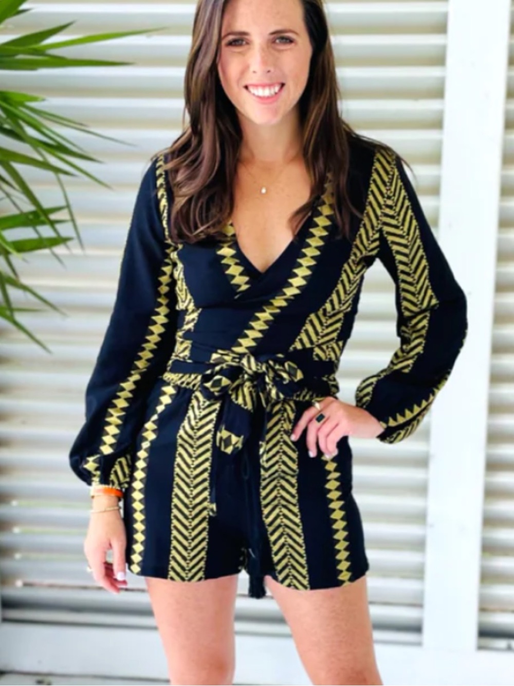 Kasia ⭐️NWT⭐️Black & Gold Patterned Women's Shorts
